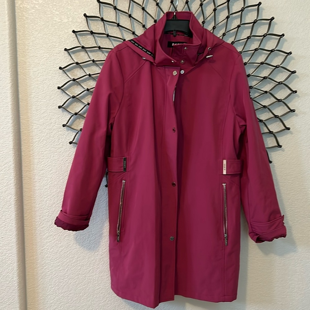 DKNY fushcia colored jacket , great condition, size XL